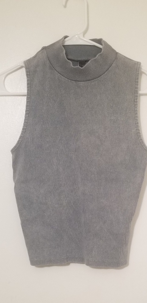 Ribbed Tank